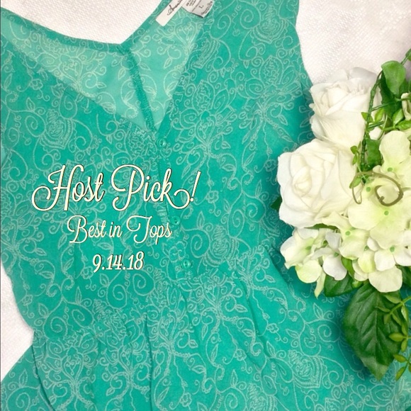 Fun @ Breezy Boho Top w Ties @ Pompom edging! 🎢💚 - Picture 2 of 8